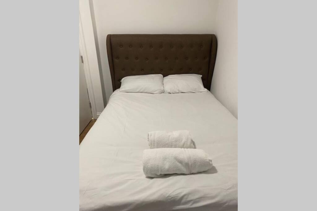 3 Bed Contemporary Crewe Apartment Eksteriør bilde